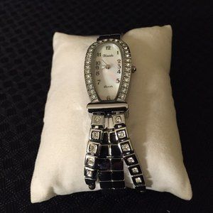 Xanadu Crystal Silver Tone Bracelet Ladies Watch - NEW